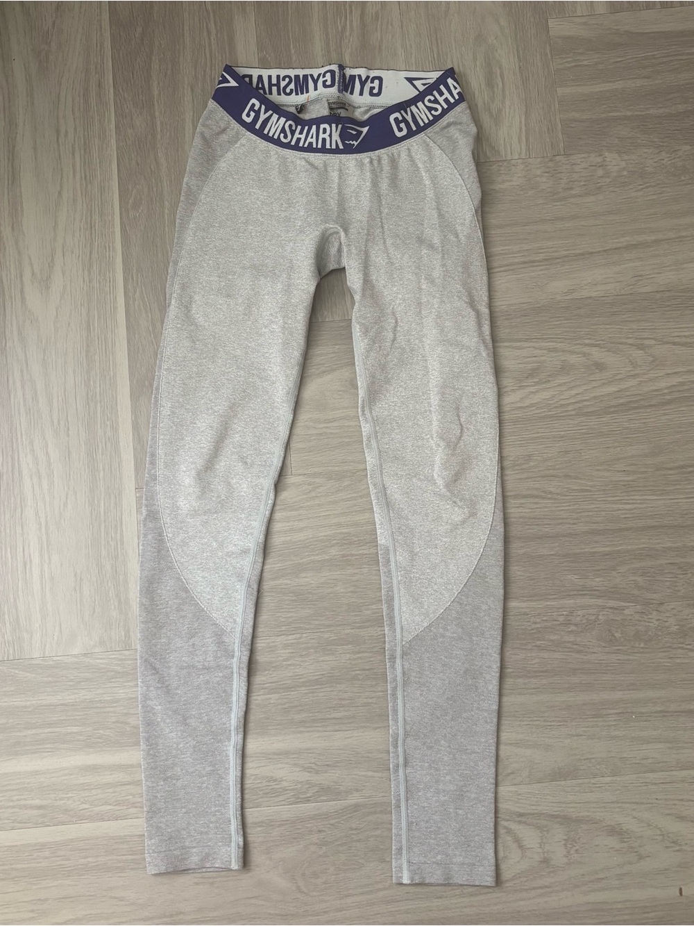 Gymshark Dry Moisture Management leggings, gray, size Small